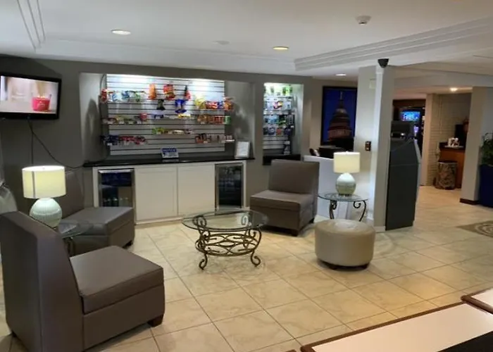 Travelodge Inn & Suites By Wyndham Albany